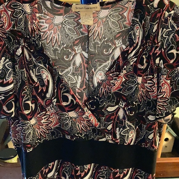 Susan Lawerence unique pattern top with wide black middle band L - Picture 6 of 10